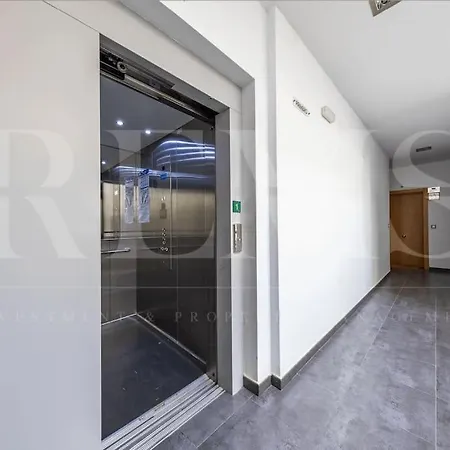 Apartment Inviting In The Center By Rems