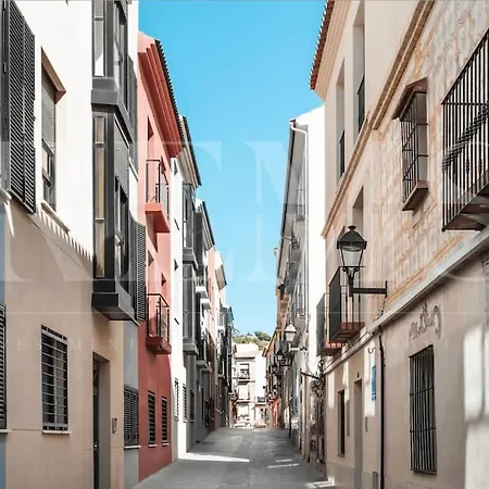 Inviting In The Center By Rems * Malaga